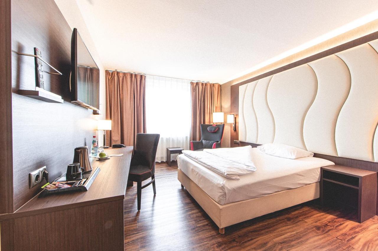 Plaza Hotel Hanau Екстер'єр фото