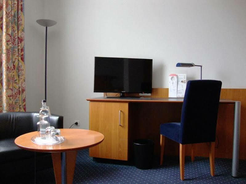 Plaza Hotel Hanau Екстер'єр фото